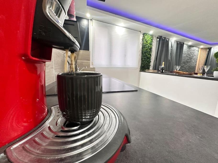 E Servagnat T3 Luxe Avec Sauna Jacuzzi Et Hammam Épernay Extérieur photo