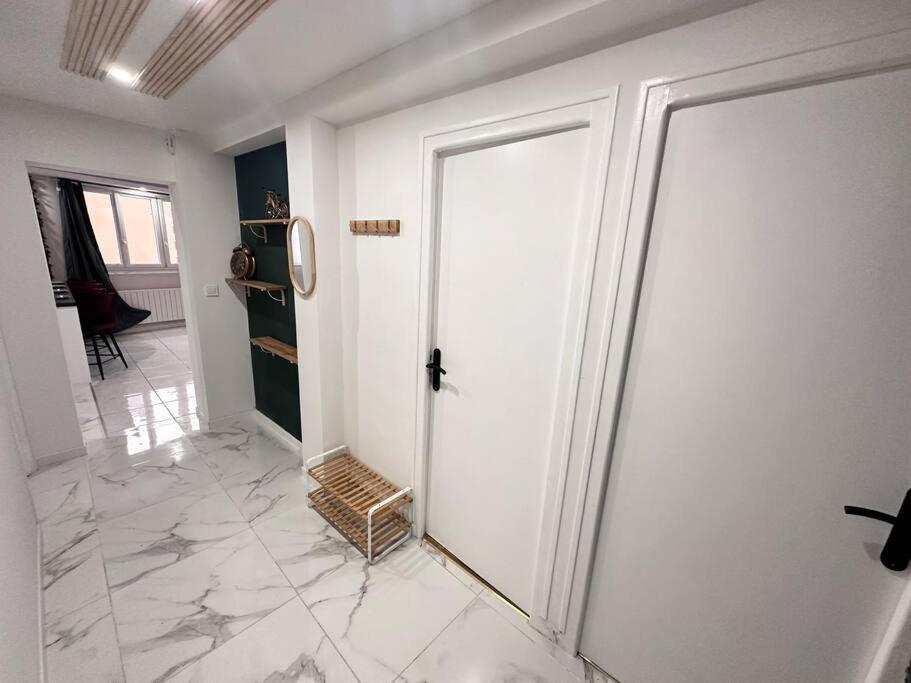 E Servagnat T3 Luxe Avec Sauna Jacuzzi Et Hammam Épernay Extérieur photo